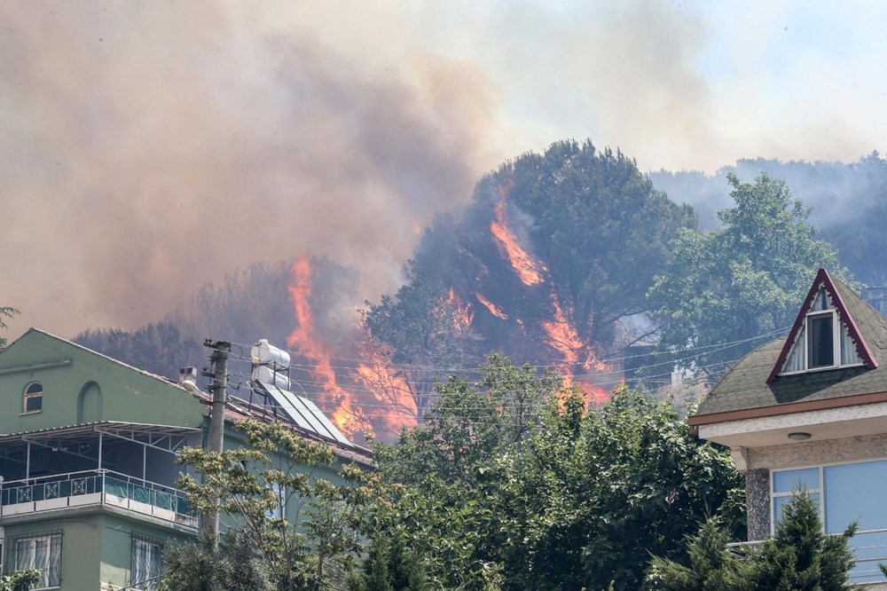 Antalya, Sakarya, Bursa ve Kahramanmaraş'ta yangın: Alevler evlere yaklaştı - 5