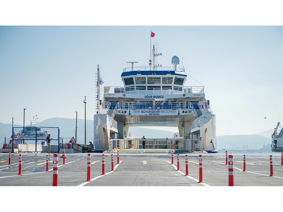 İzmir'de arabalı vapur ücretlerine zam