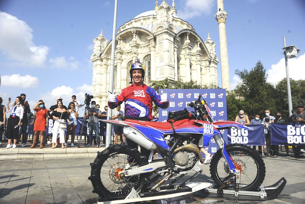 Motosikletle İstanbul Boğazı’nı geçti - 1