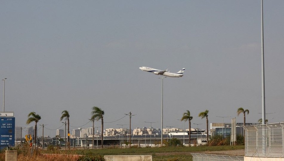 Husilerden İsrail'in Ben Gurion Havalimanı'na füze saldırısı