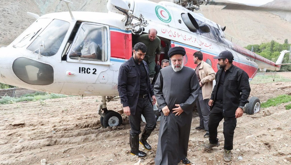 İran Cumhurbaşkanı Reisi'yi taşıyan helikopter kaza geçirdi İran Cumhurbaşkanı Reisi'yi taşıyan helikopter kaza geçirdi