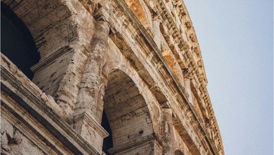 Selfie çekmek isterken canından oluyordu: Vücuduna 80'den fazla dikiş atıldı