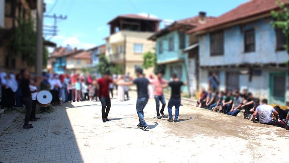 Kütahya'da sokak düğünleri 14 gün yasaklandı
