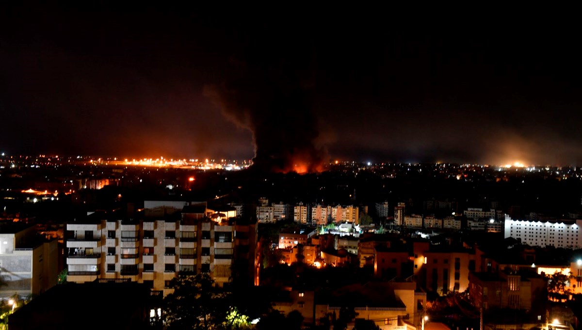 İsrail ordusu, Beyrut'u bombalıyor