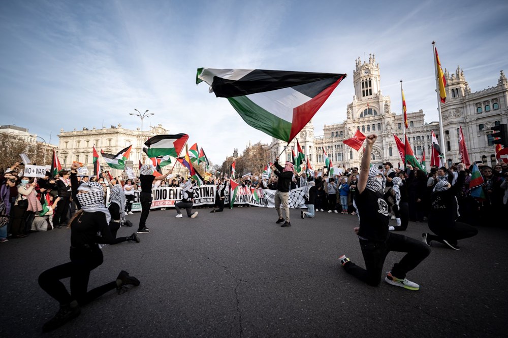 Avrupa, Filistin için meydanlara indi: "Bu bir savaş değil, soykırım" - 4