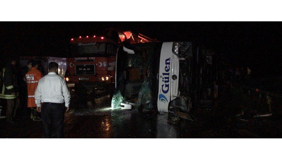 Yozgat Ta Otobus Devrildi 13 Yarali Ntv