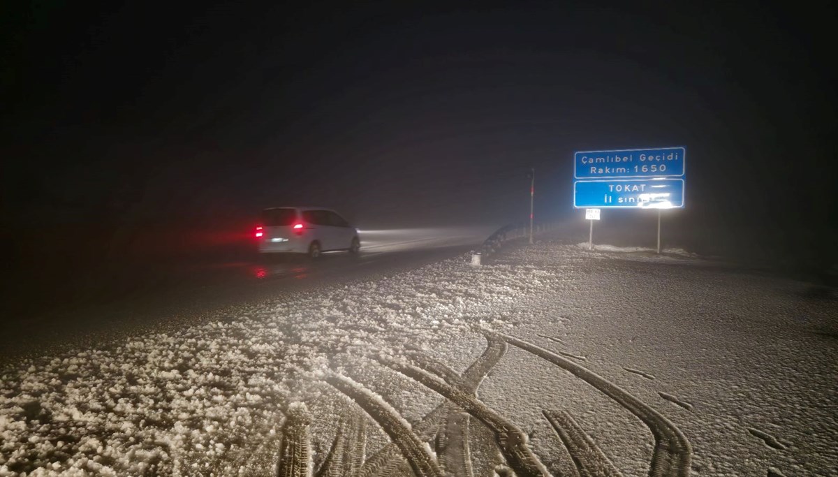 Tokat'ta kar sürprizi Tokat'ta kar sürprizi