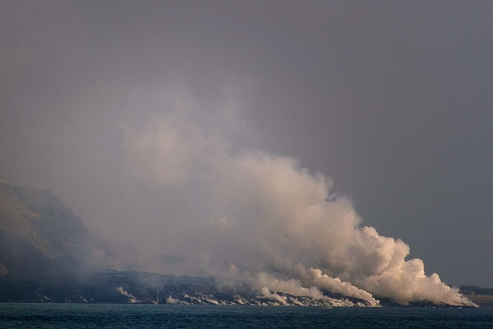 La Palma'da
yanardağ nedeniyle evlerini kaybeden halk psikolojik yıkım yaşıyor - 6