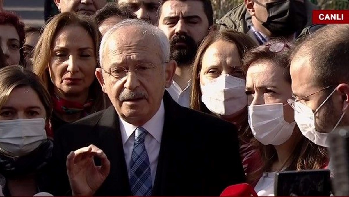 Kılıçdaroğlu'ndan Milli Eğitim Bakanlığı önünde açıklama