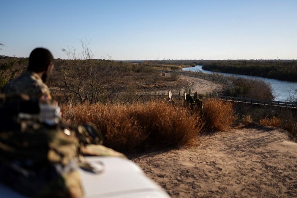 Mermi kovanları da var: Sınırdaki isimsiz mezarlarda 56 ceset bulundu - 1