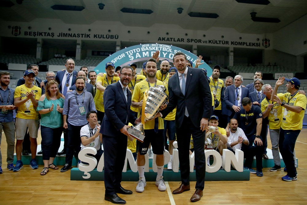 Spor Toto Basketbol Süper Ligi 20162017 sezonu şampiyonu Fenerbahçe