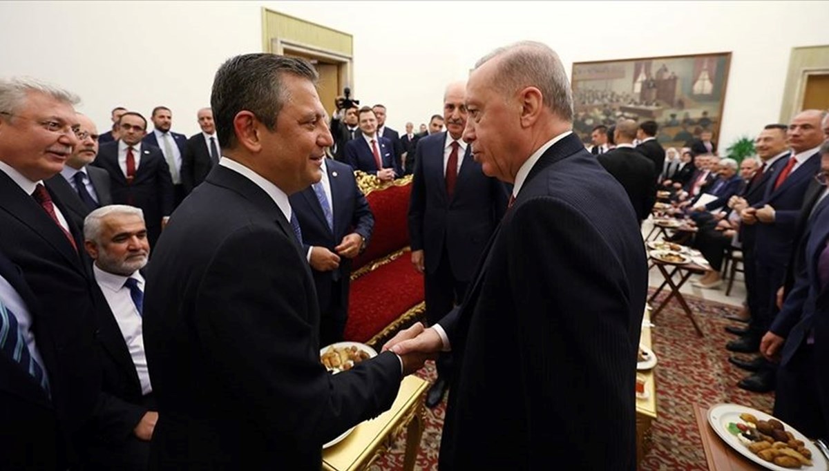 Cumhurbaşkanı Erdoğan, CHP lideri Özgür Özel ile görüşecek Cumhurbaşkanı Erdoğan, CHP lideri Özgür Özel ile görüşecek