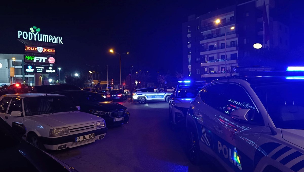 Bekçiye silah gösterdi