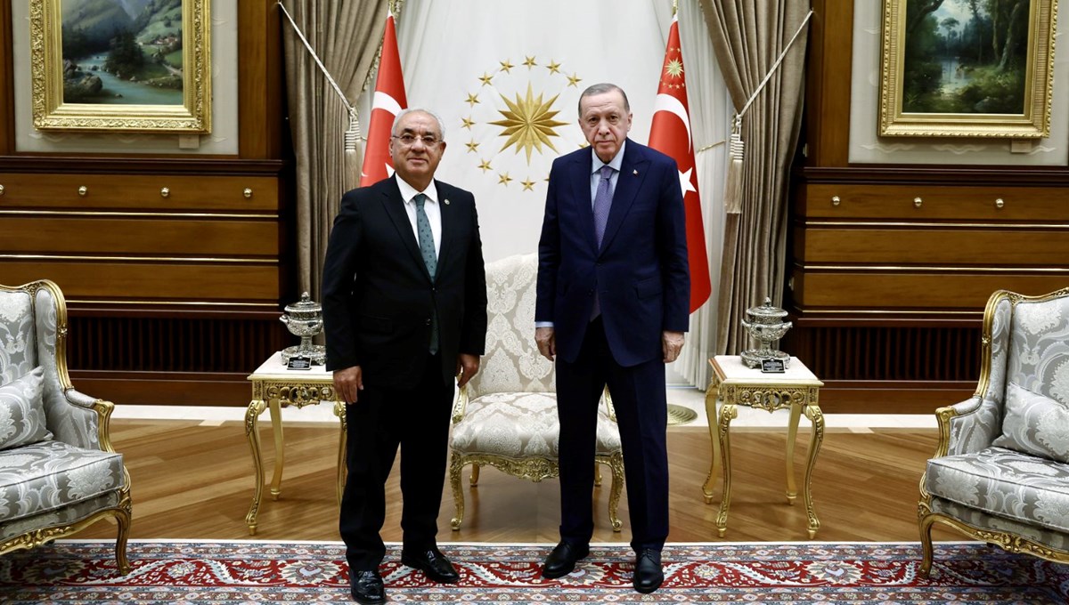Cumhurbaşkanı Erdoğan, DSP Genel Başkanı Aksakal ile görüştü Cumhurbaşkanı Erdoğan, DSP Genel Başkanı Aksakal ile görüştü