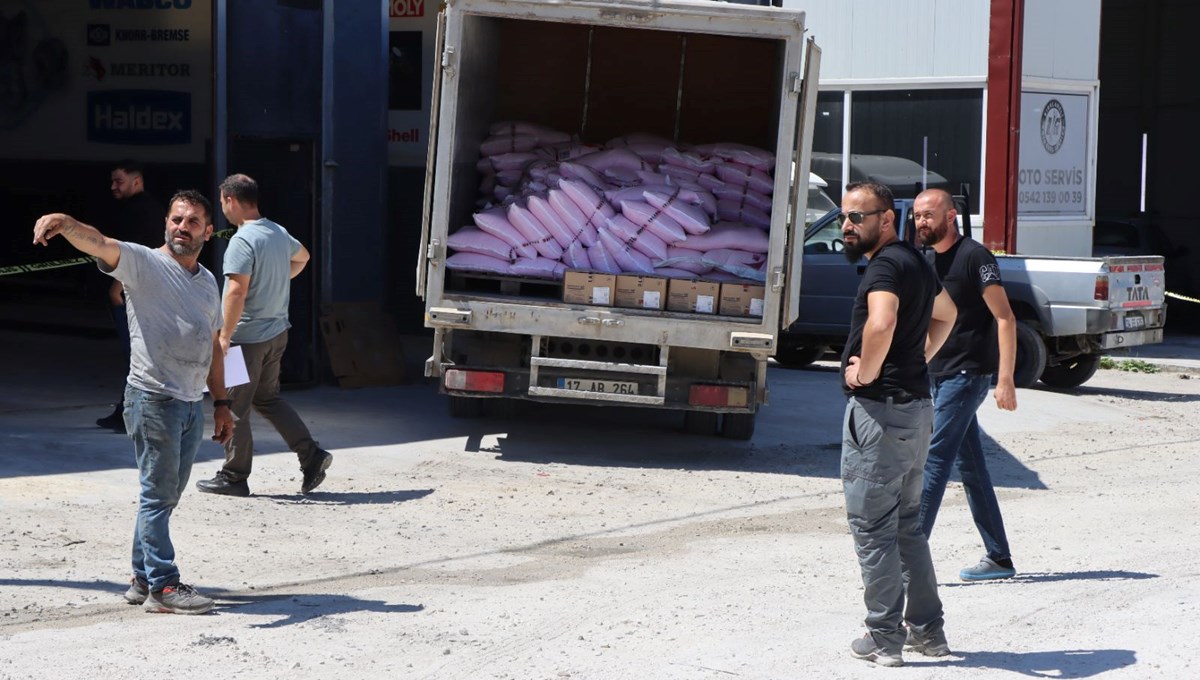 Kırklareli’nde arıza yapan patlayıcı yüklü kamyon polisi alarma geçirdi