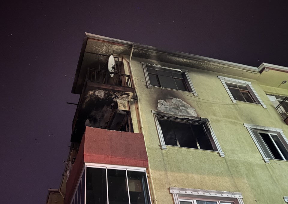 Bursa'da yangın faciası: Televizyon fişi kaçak yaptı, 3 kişi öldü - 1