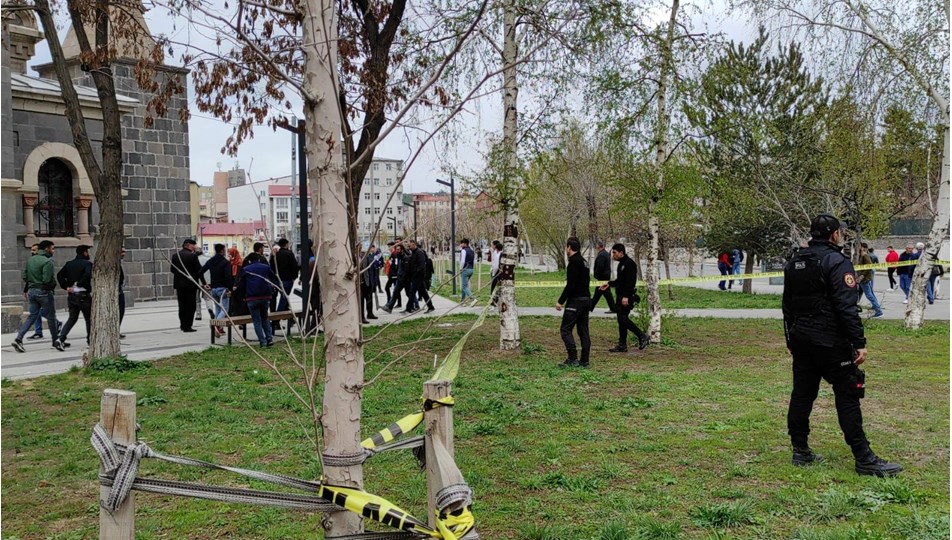 Cezaevinden izinli çıkıp kırmızı ışıkta husumetlisini öldürdü