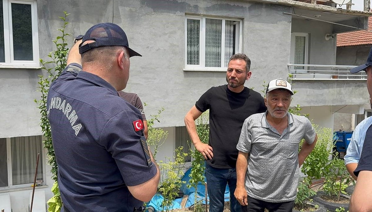12 saattir her yerde aranan çocuk karşı köyde bulundu