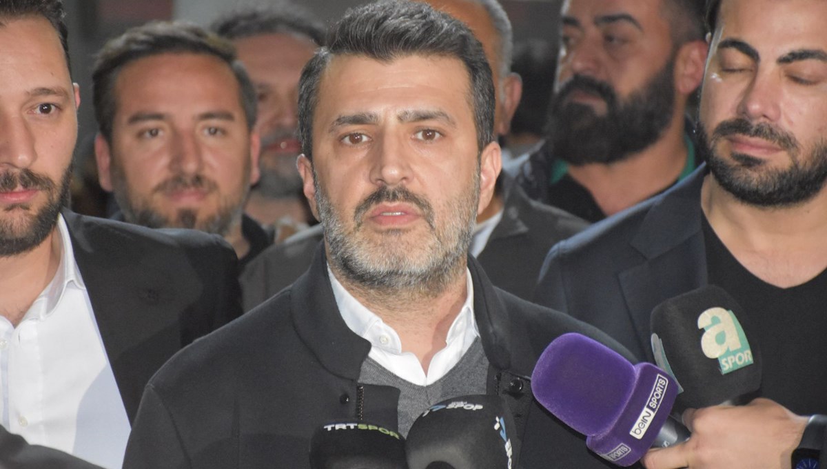 Sivasspor Basın Sözcüsü Karagöl: Biz şerefimizle ve namusumuzla oynayan bir kulübüz Sivasspor Basın Sözcüsü Karagöl: Biz şerefimizle ve namusumuzla oynayan bir kulübüz