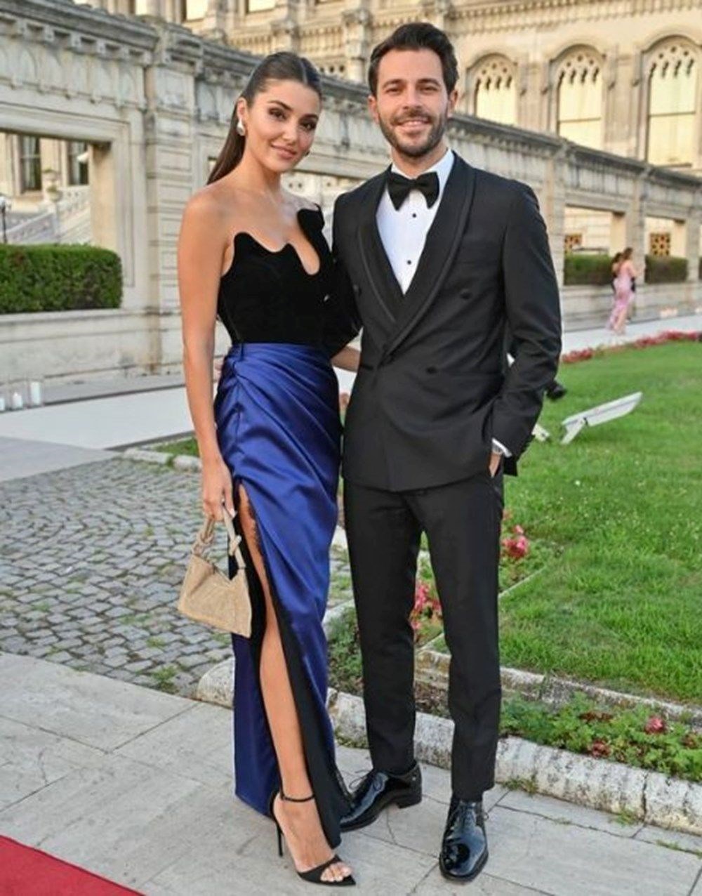 Hande Erçel ile Hakan Sabancı, ikinci yıl dönümlerini kutladı - 17