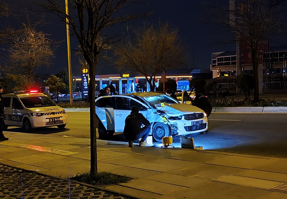 Otomobilin çarptığı iki yaya hayatını kaybetti, sürücü kaçtı - 1