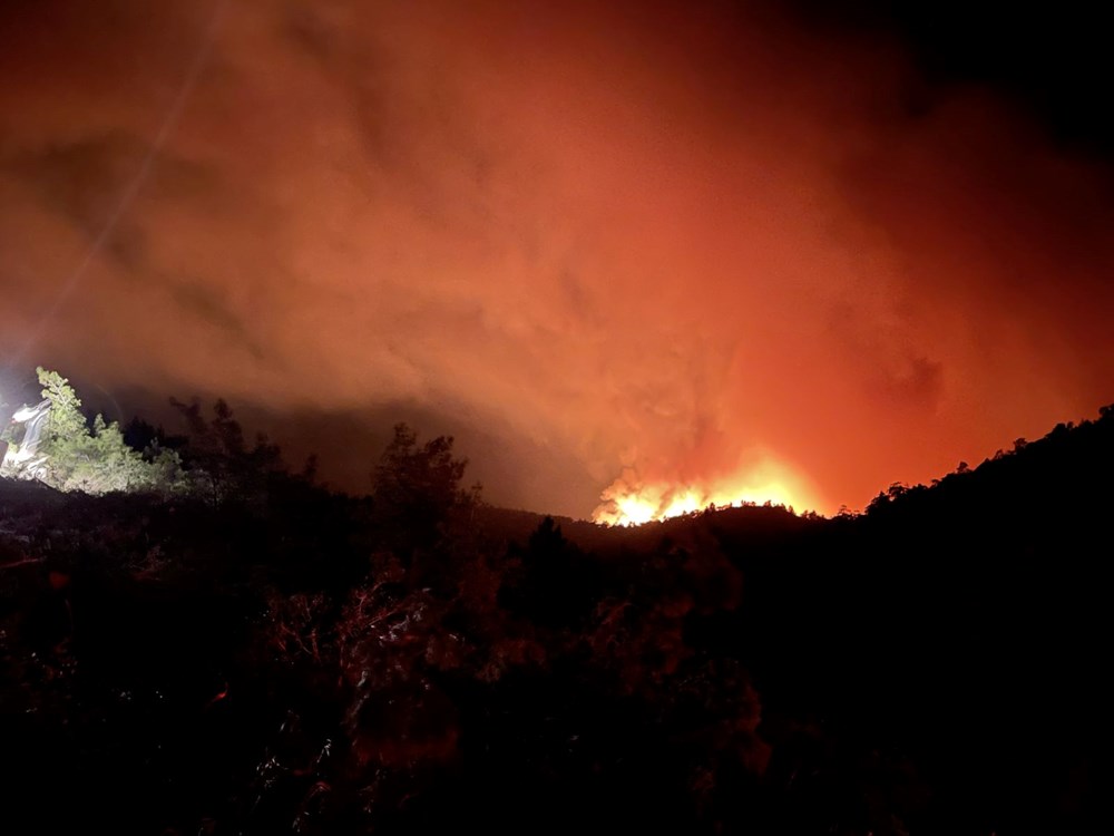 Marmaris'te orman yangını: Havadan müdahale yeniden başladı - 8