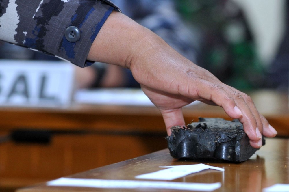 Missing submarine wreck fragments found in Indonesia - 8