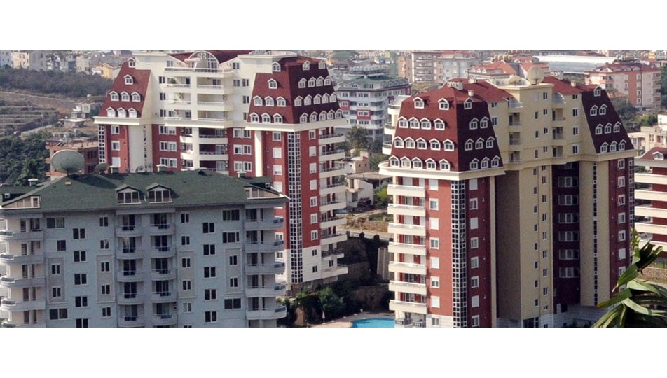 Ev fiyatları yüksek, kredi hâlâ pahalı