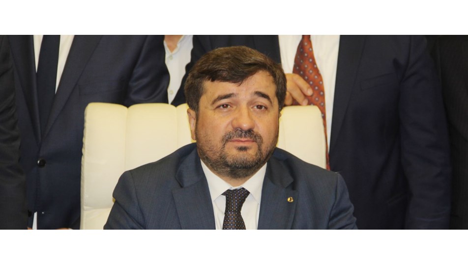 Giresun Belediye Başkanı Aytekin Şenlikoğlu mazbatasını aldı