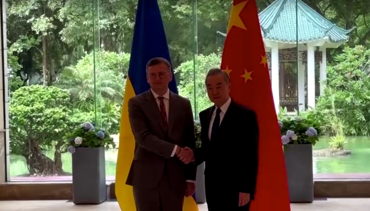 Çin ve Ukrayna dışişleri bakanları bir araya geldi: Çin ve Ukrayna dışişleri bakanları bir araya geldi: