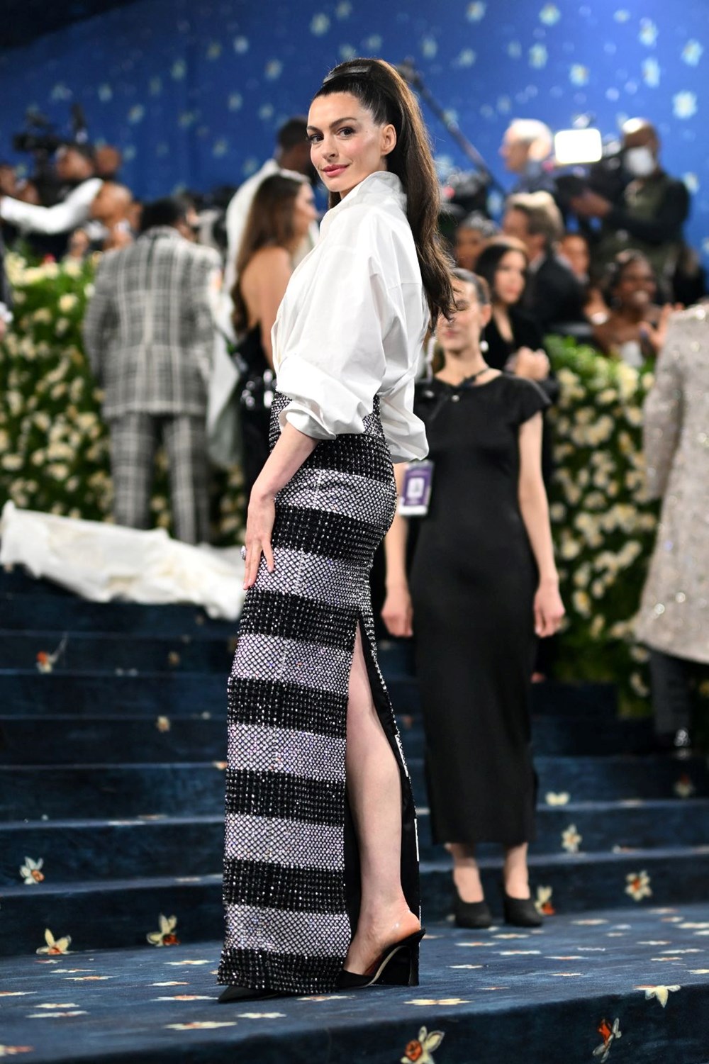 Met Gala kırmızı halısı | Yılın moda olayında Rihanna yine hamile! - 24