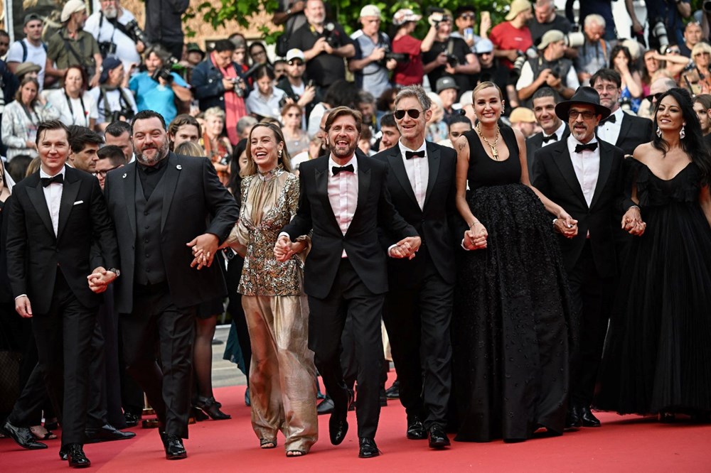 2023 Cannes Film Festivali başladı, Johnny Depp'in dönüşü muhteşem oldu - 2