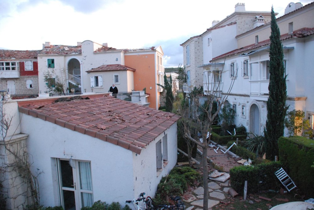 İzmir'de hortum felaketinin boyutları gün ağarınca ortaya çıktı - 11