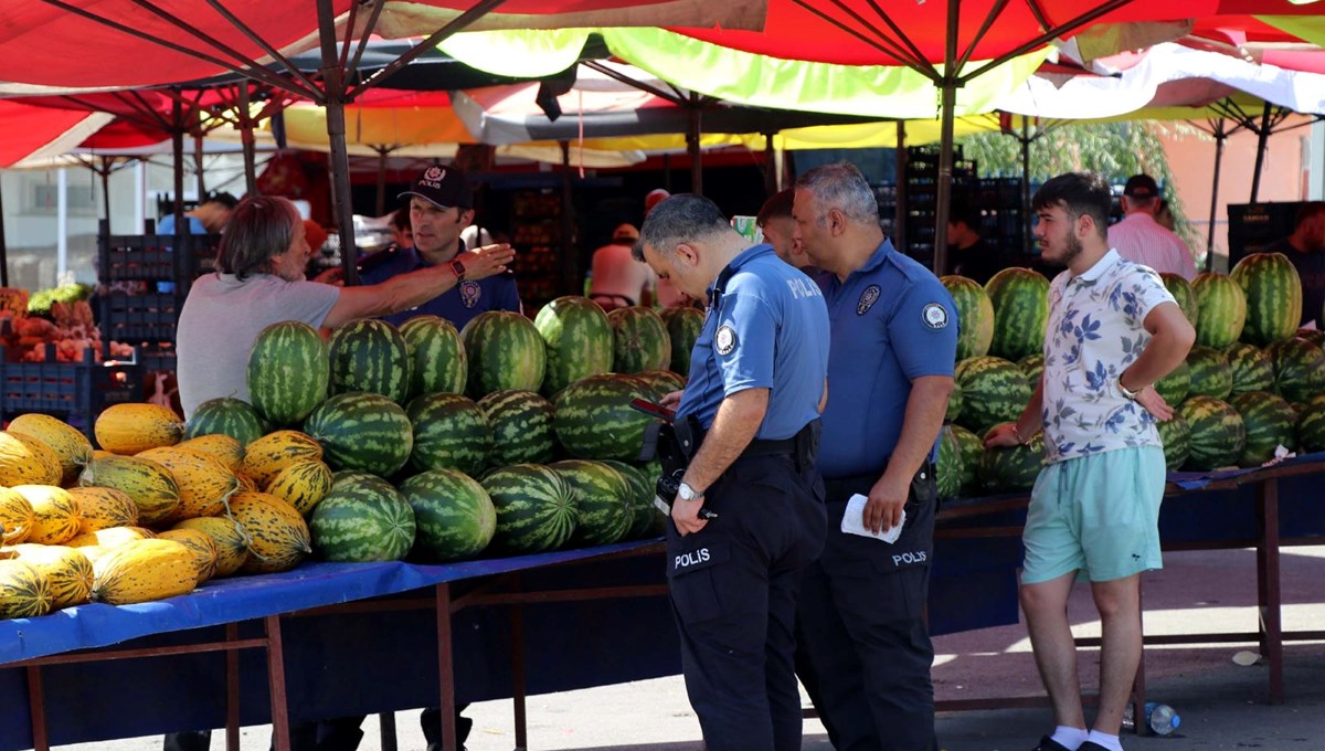 Pazarda silahlı saldırı: 1’i ağır 2 yaralı