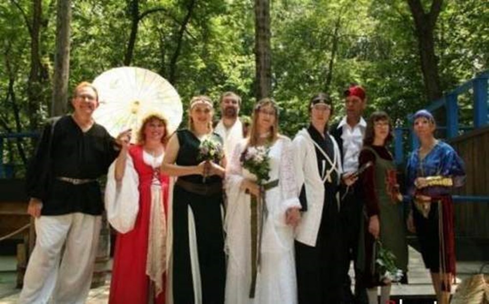 Свадьба на 80 человек we wed. Свадьба в 80-е годы фото. Фото обычных свадеб не нарядных.