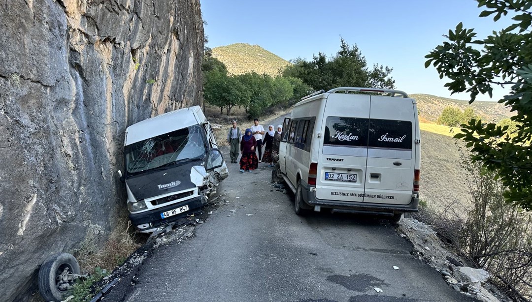 Adıyaman'da işçi servisleri çarpıştı: Yaralılar var