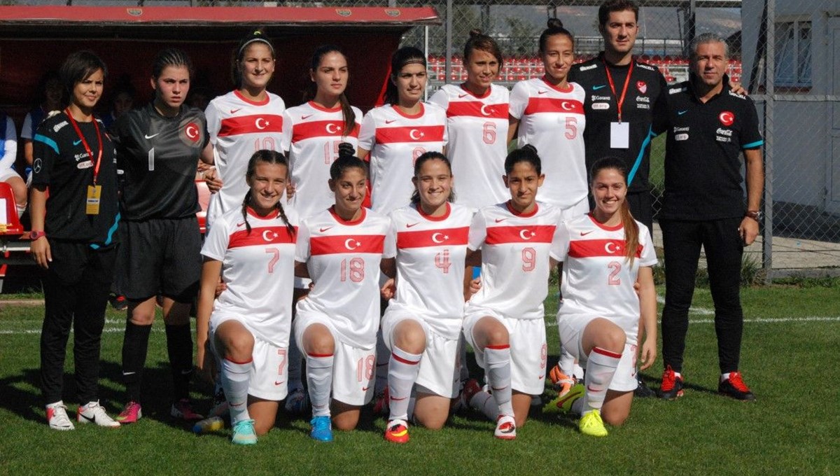 15 Yaş Altı Kız Milli Futbol Takımı, Kuzey Makedonya'yı 5-0 yendi 15 Yaş Altı Kız Milli Futbol Takımı, Kuzey Makedonya'yı 5-0 yendi