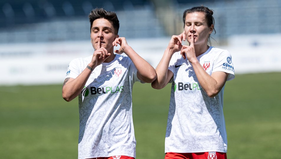 Kadınlar Futbol Süper Ligi'nde şampiyon ABB Fomget!