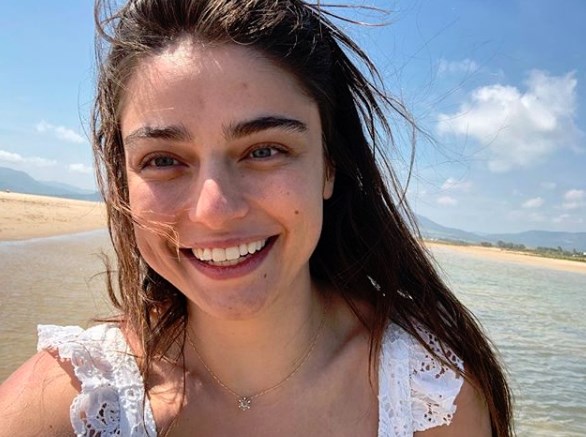 Ayca Aysin Turan Kimdir Ve Kac Yasindadir Ayca Aysin Turan Hangi Dizilerde Oynadi