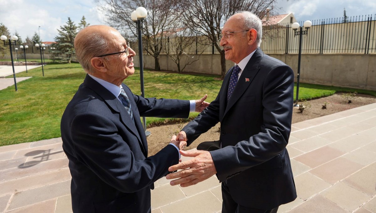 Ahmet Necdet Sezer'den Kemal Kılıçdaroğlu'na destek Ahmet Necdet Sezer'den Kemal Kılıçdaroğlu'na destek