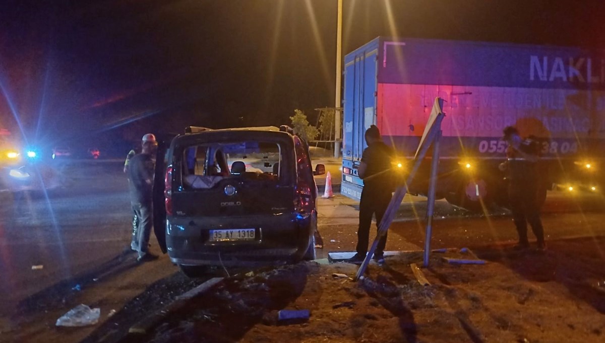 Kamyonla hafif ticari aracın çarpıştı