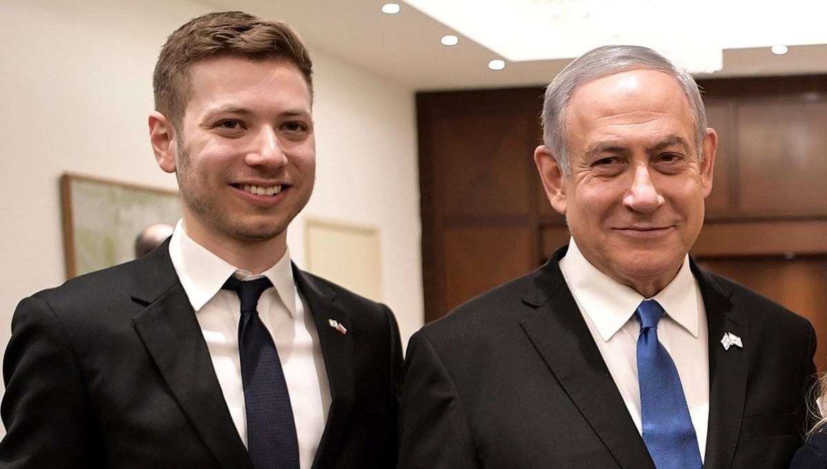 Netanyahu'nun oğlu Macron'a hakaret etti