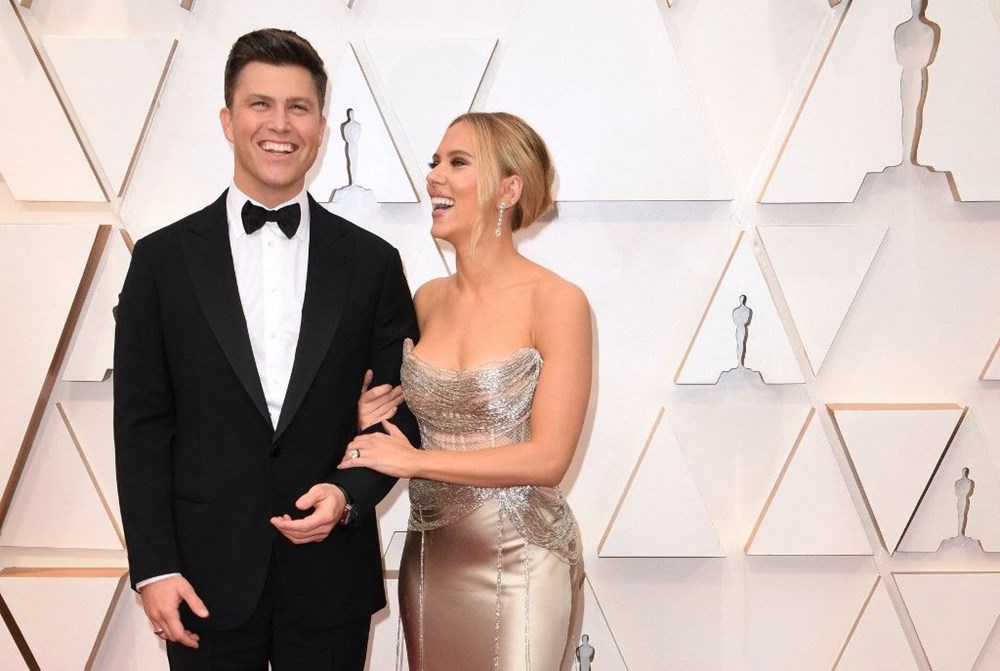 Colin Jost, eşi Scarlett Johansson’ın hamilelik haberini doğruladı - 2