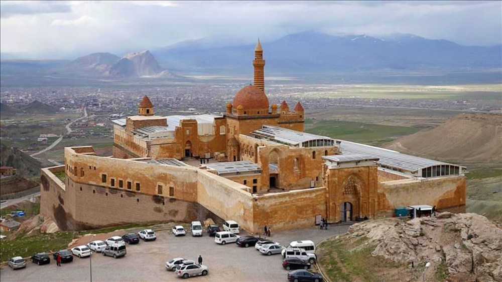 Anadolu'nun eşsiz mimari örneği: İshak Paşa Sarayı - 6