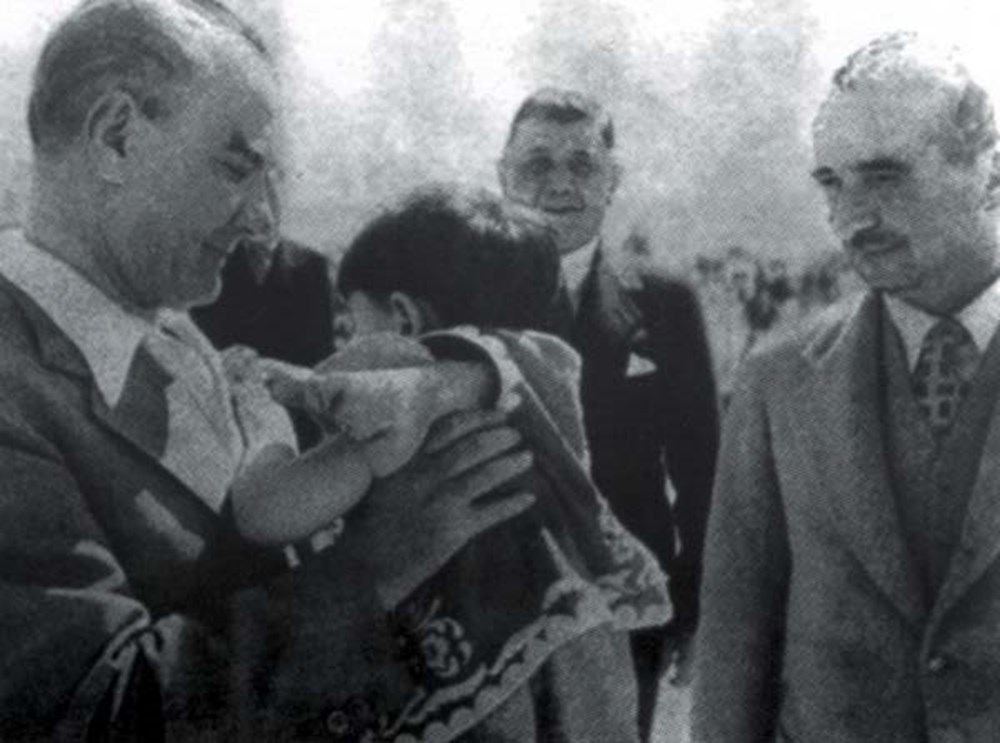 Atatürk'ün çocuk sevgisi - 36
