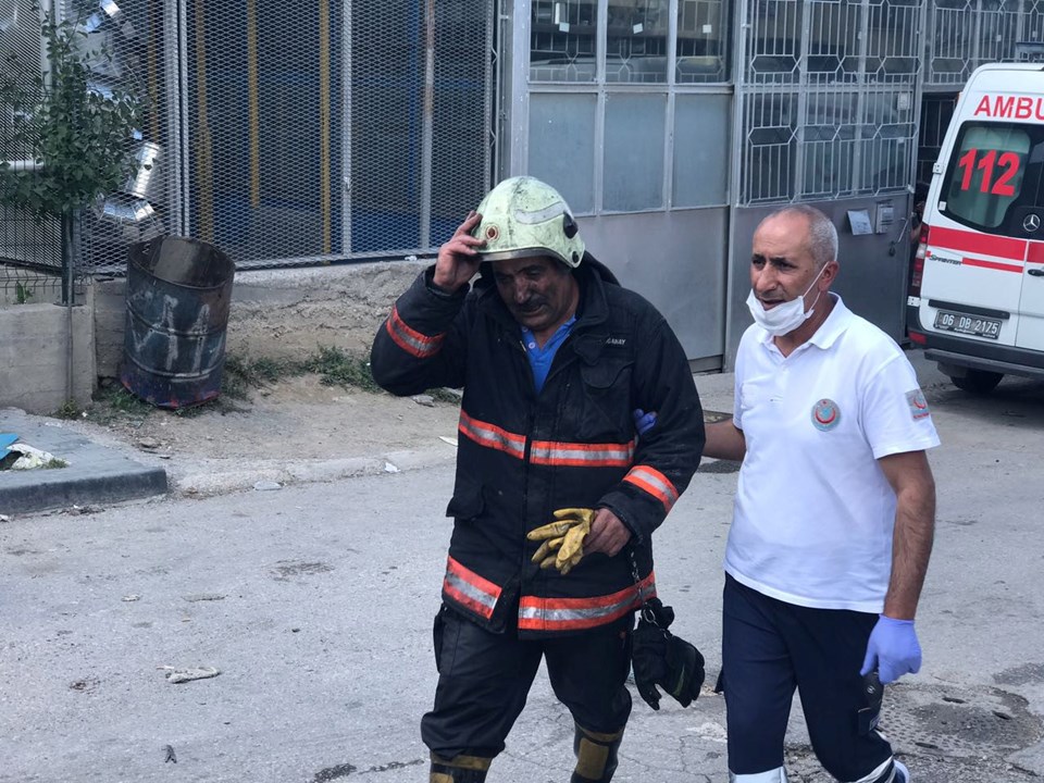 Ankara'da işyerinde patlama: 2 ölü, 4 yaralı - 4
