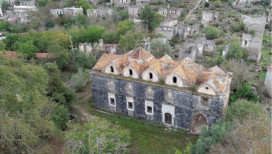 'Hayalet köy'ün tarihi kiliselerine restorasyon