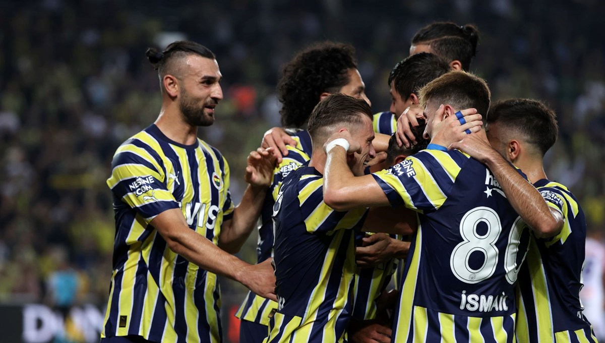 Fenerbahçe, UEFA Avrupa Ligi'nde gruplara kaldı Fenerbahçe, UEFA Avrupa Ligi'nde gruplara kaldı