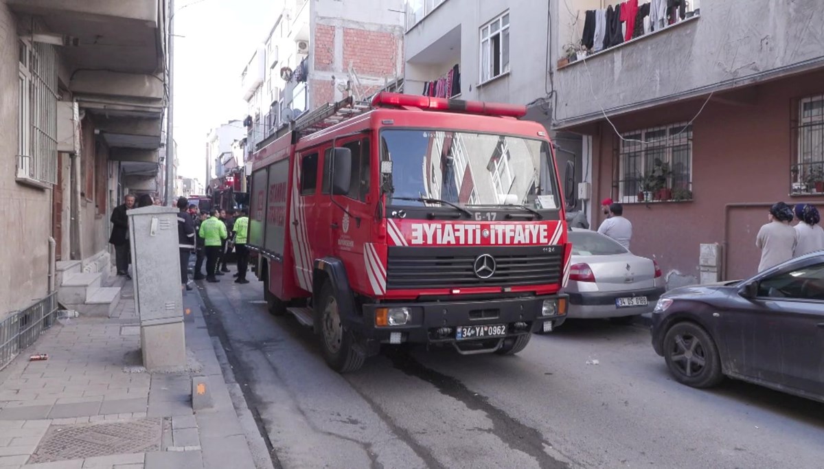 Yangında mahsur kalan yaşlı kadın can verdi