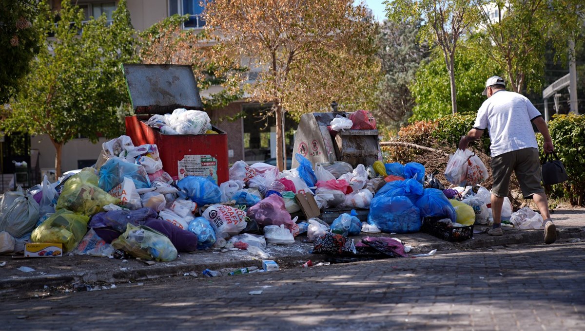 İzmir'de çöp sorunu